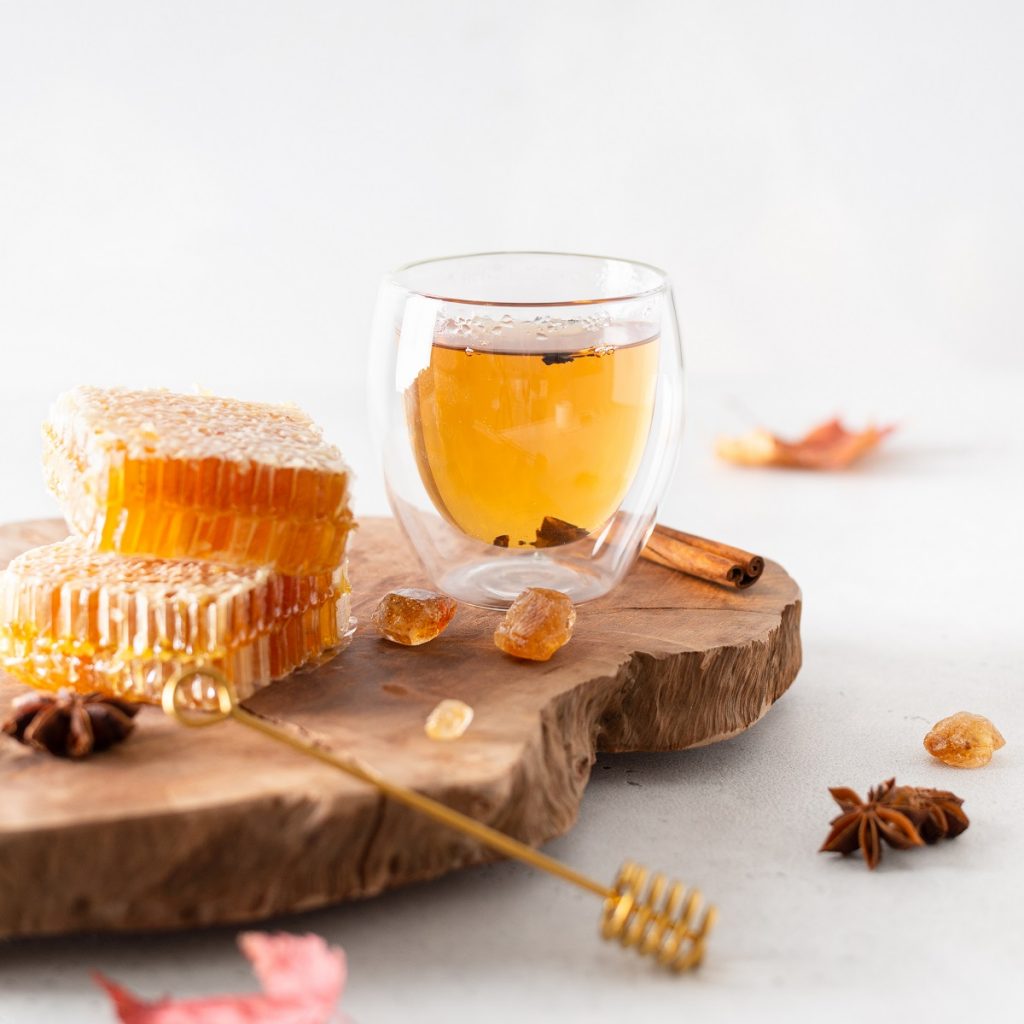 Take-Advantage-of-Your-Honey-Sticks-To-Help-Build-Up-Your-Body’s-Immune-System